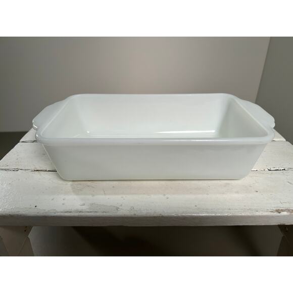 Fire-King plain white loaf pan USA 1-QT Cottagecore minimalist roast and serve - Picture 1 of 5